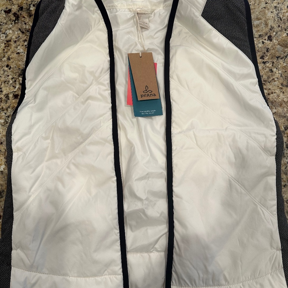 Prana Women's Vest, White/Black